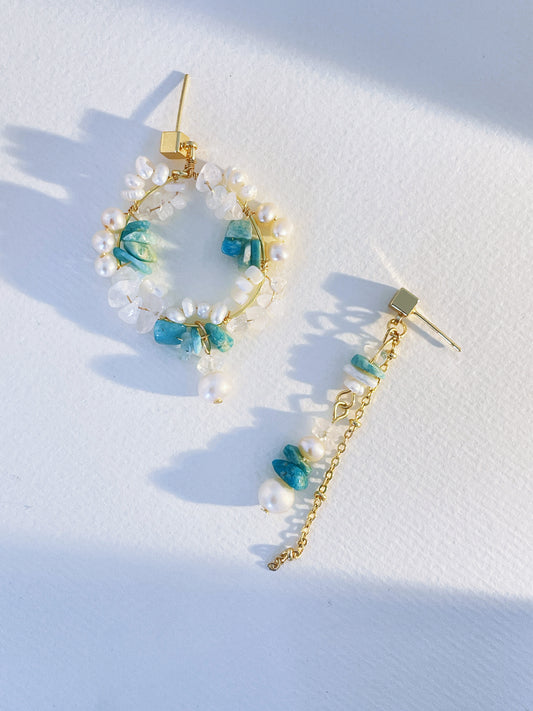 Asymmetrical wreath earrings