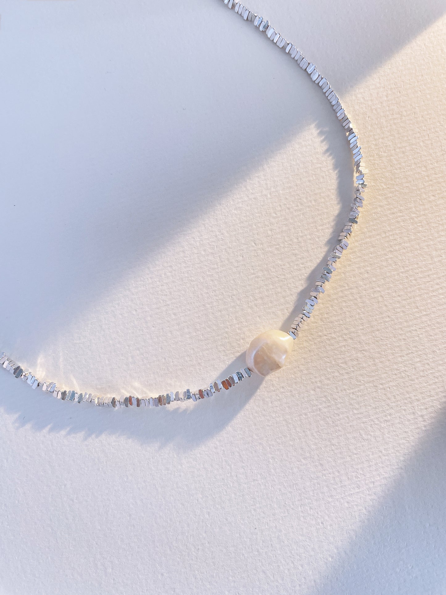 Square silver pearl necklace