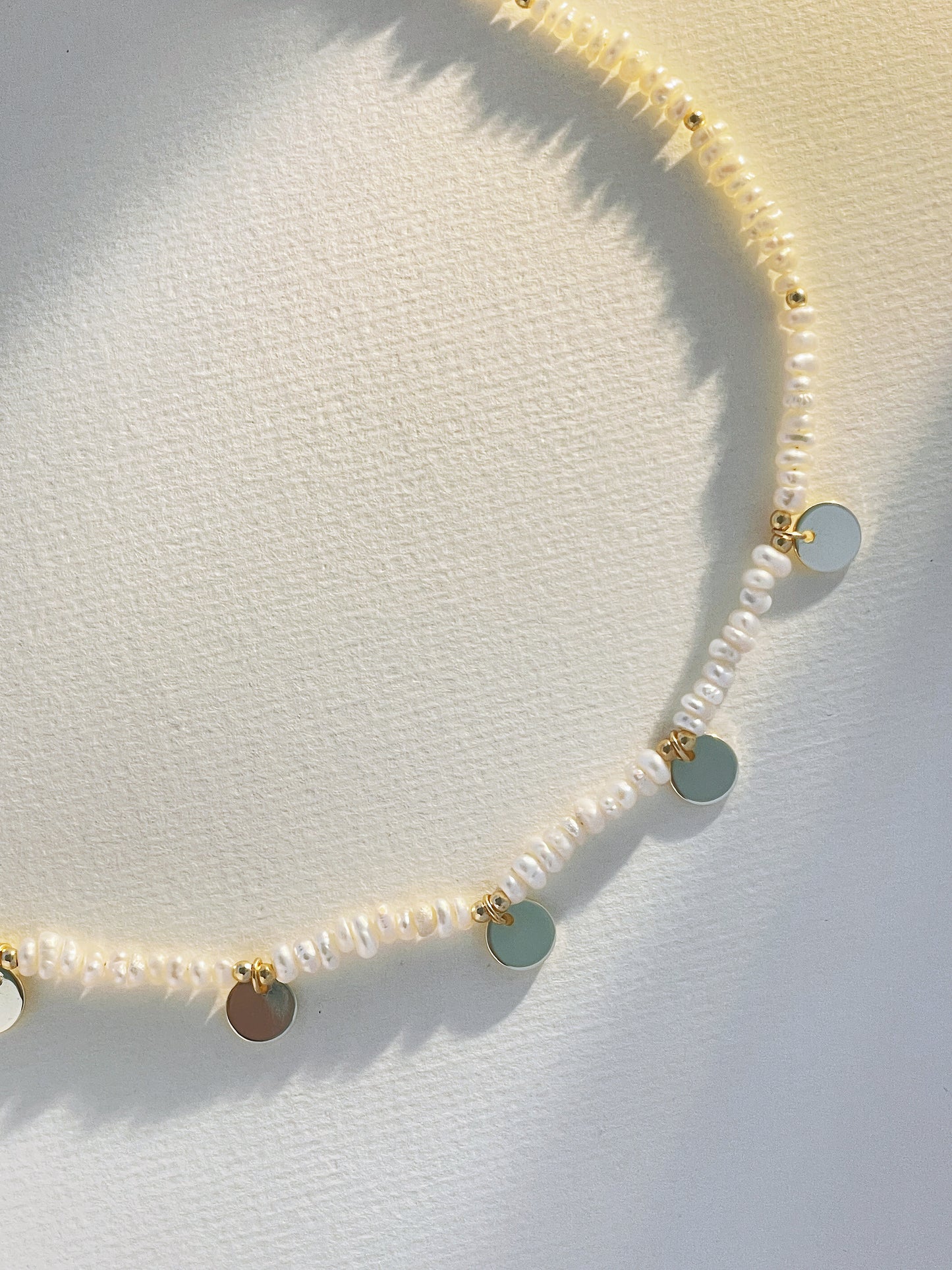 Small baroque pearl necklace