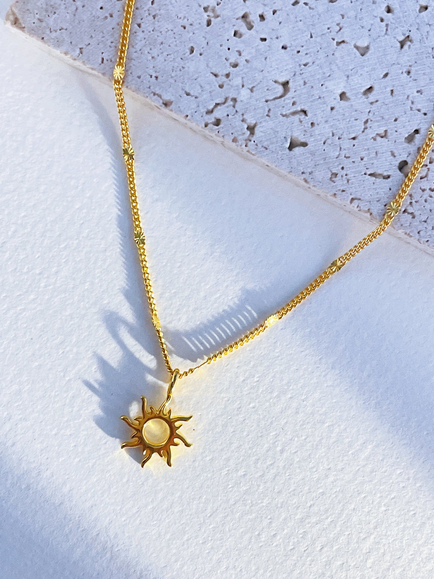 Sun pendant necklace