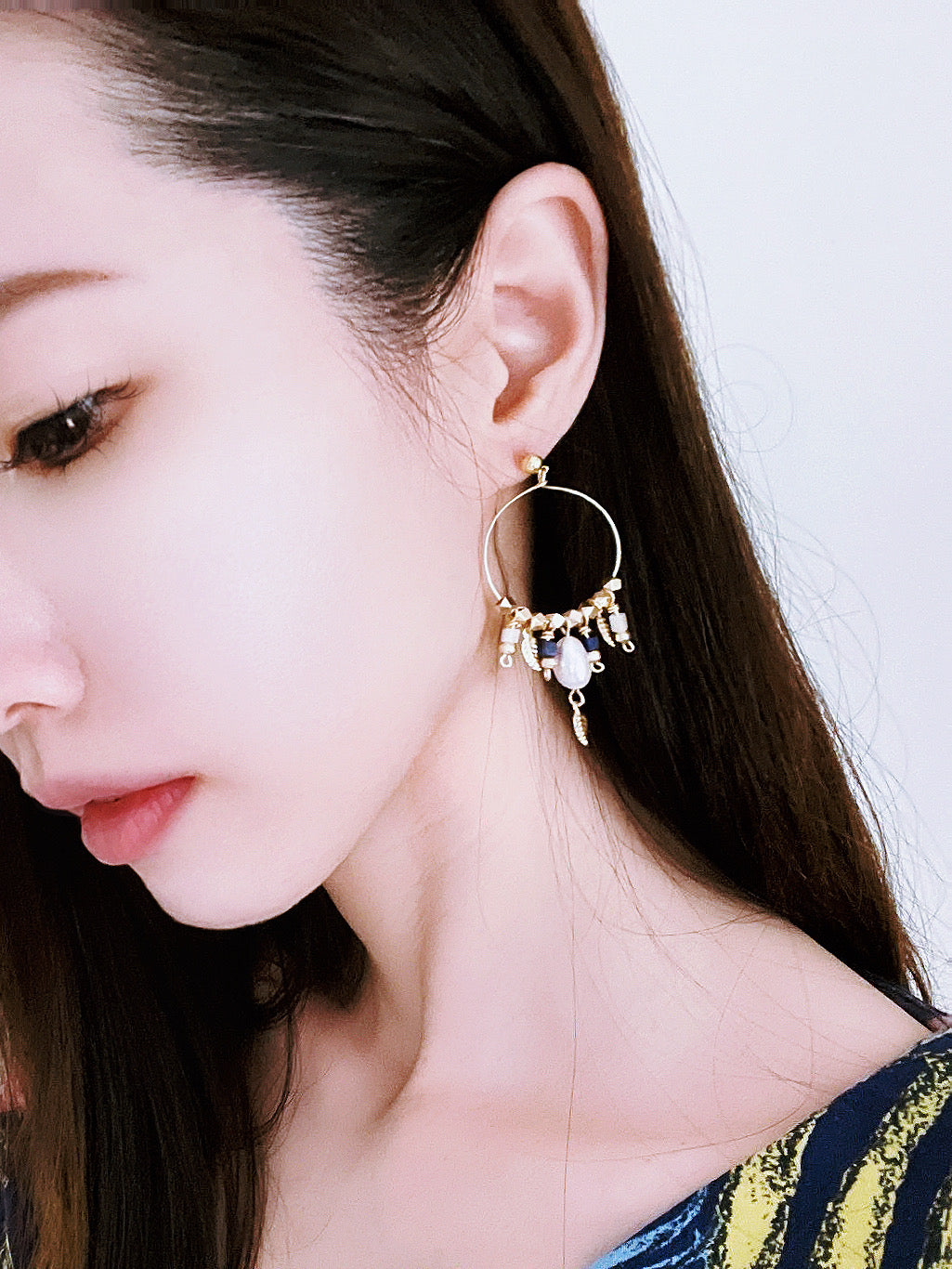 Circle exotic style earrings