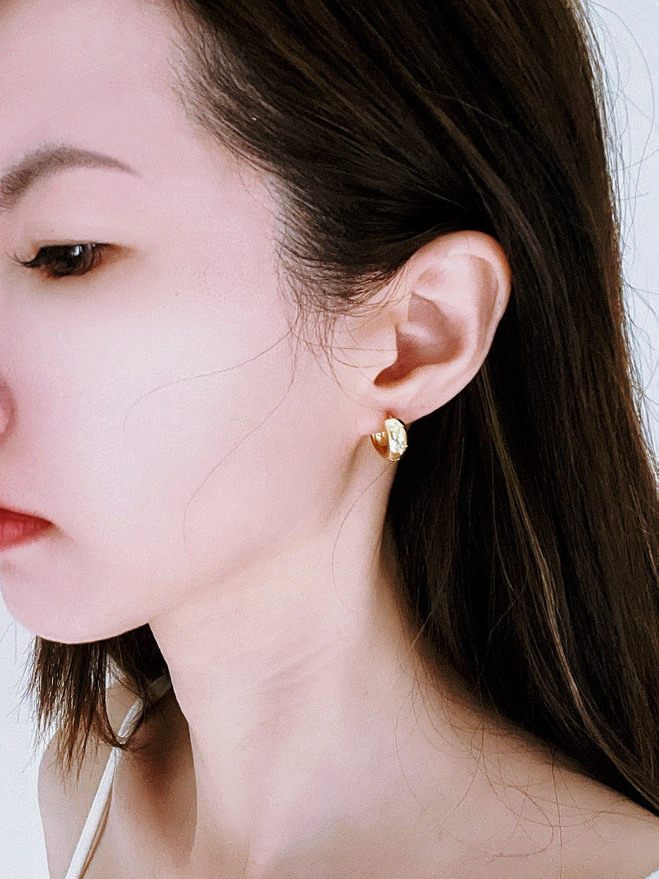 Sparkling Gold Hoop Earrings