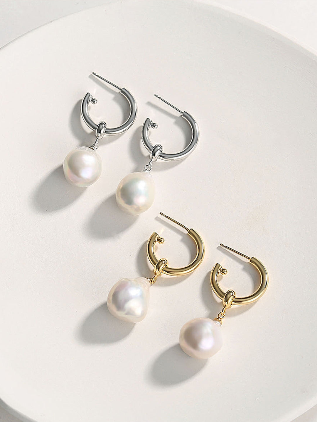 Baroque pearl earrings