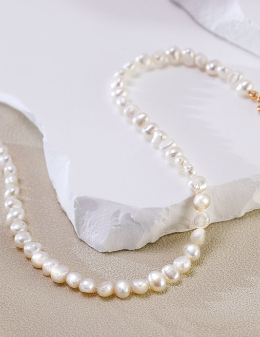 Classic baroque pearl necklace