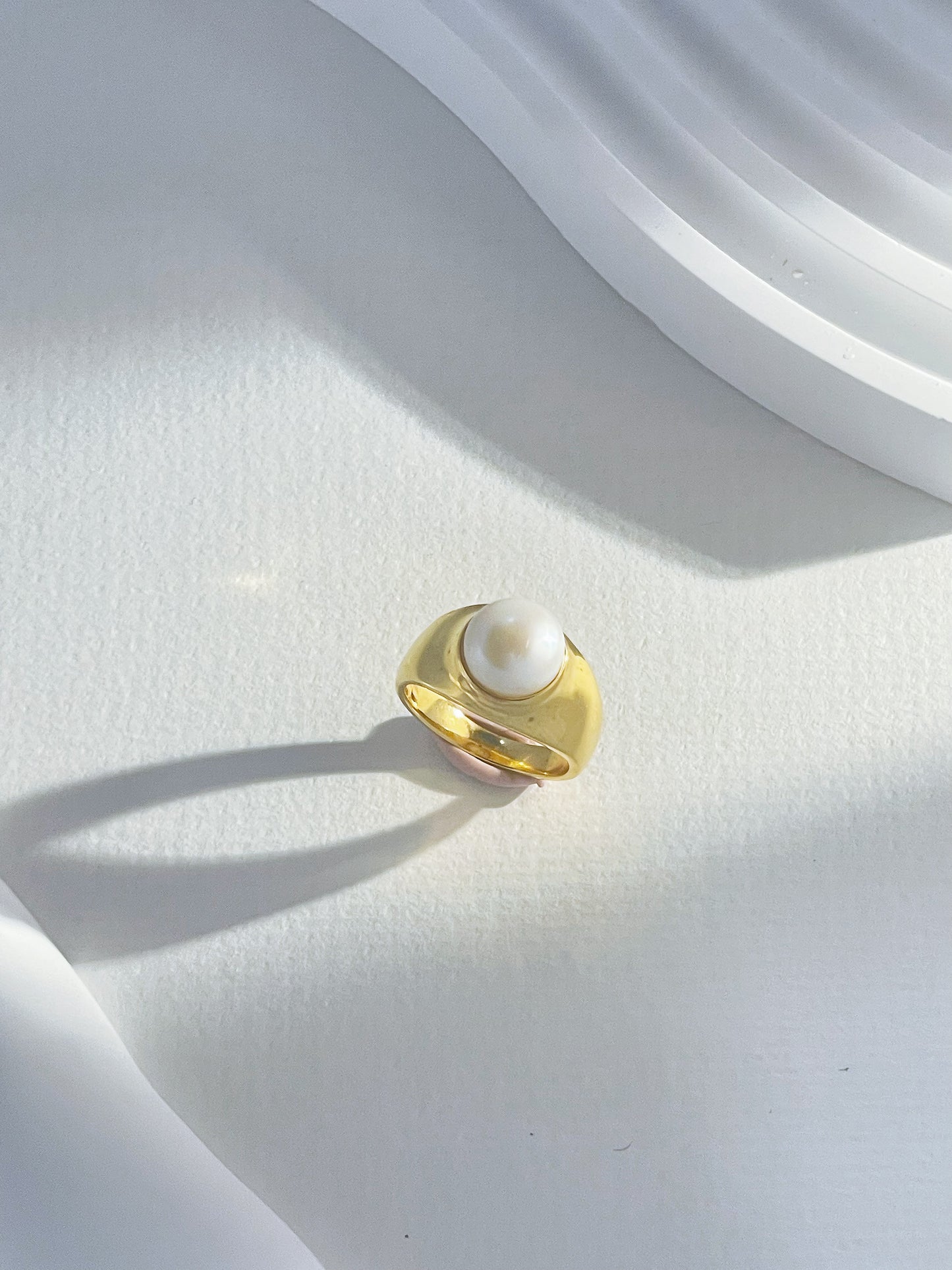 Natural pearl ring