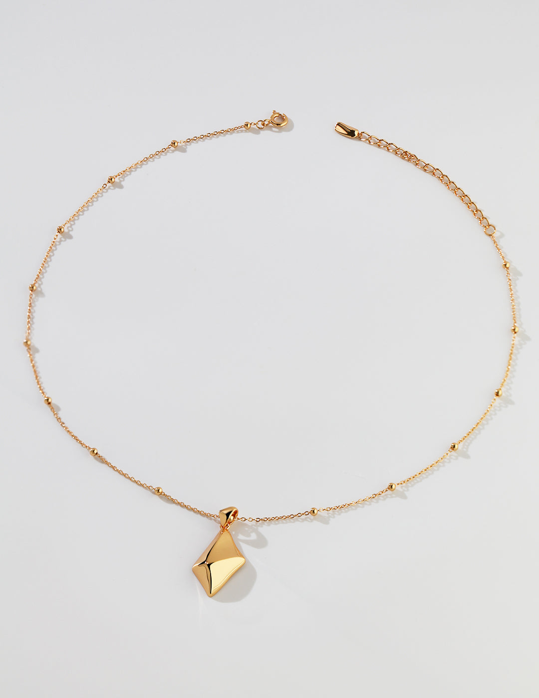 Twisted Quadrilateral Necklace